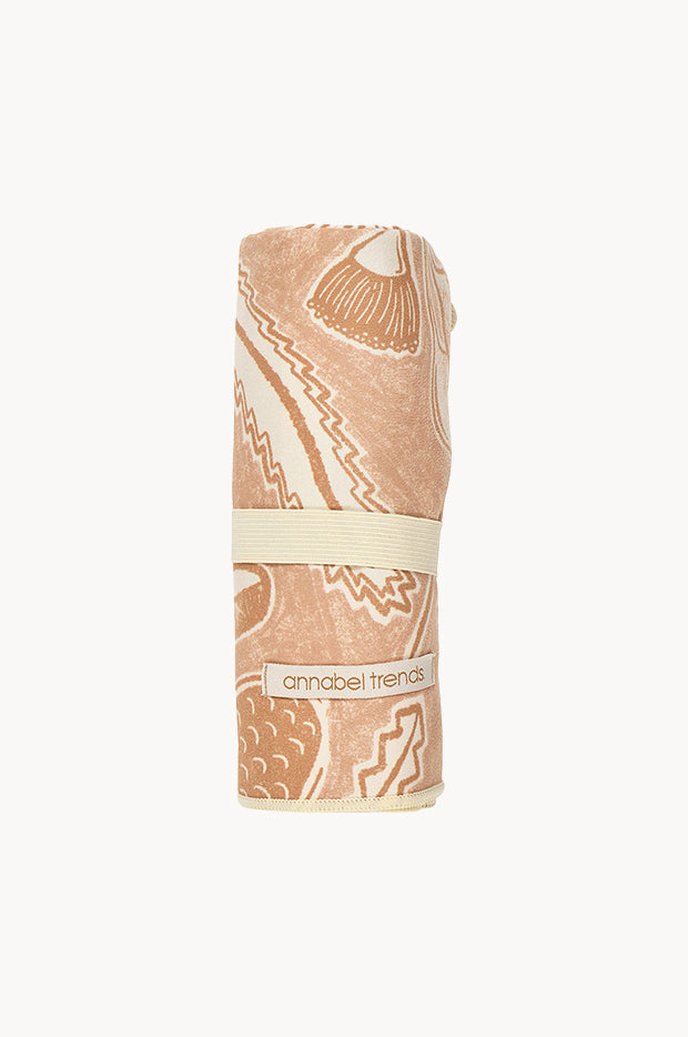 Trailing Natives Sand Free Towel