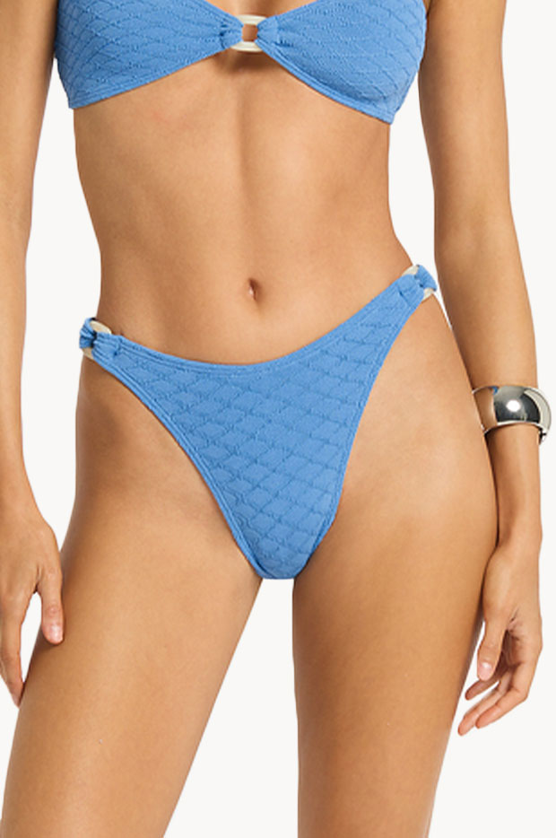 Diamond Ring Scene Brief