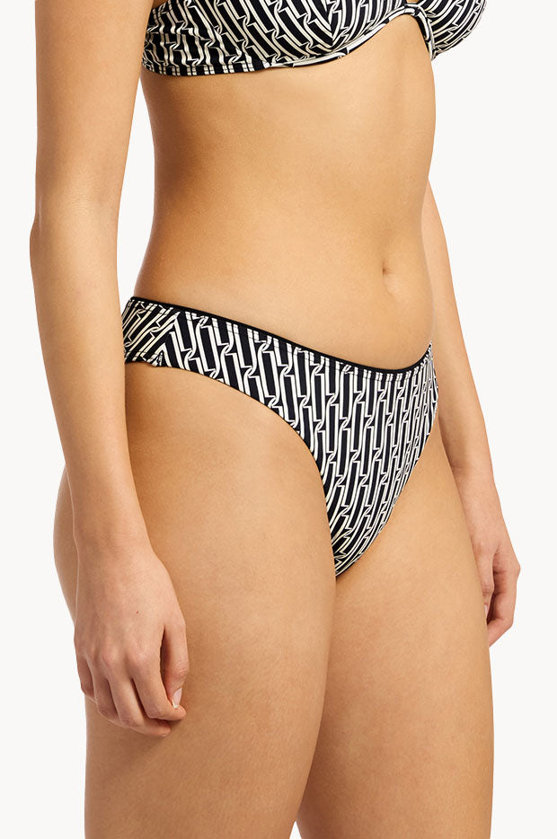 Spring Geo High Leg Pant